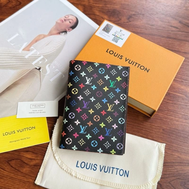 Stylish Louis Vuitton Passport Holders 270443
