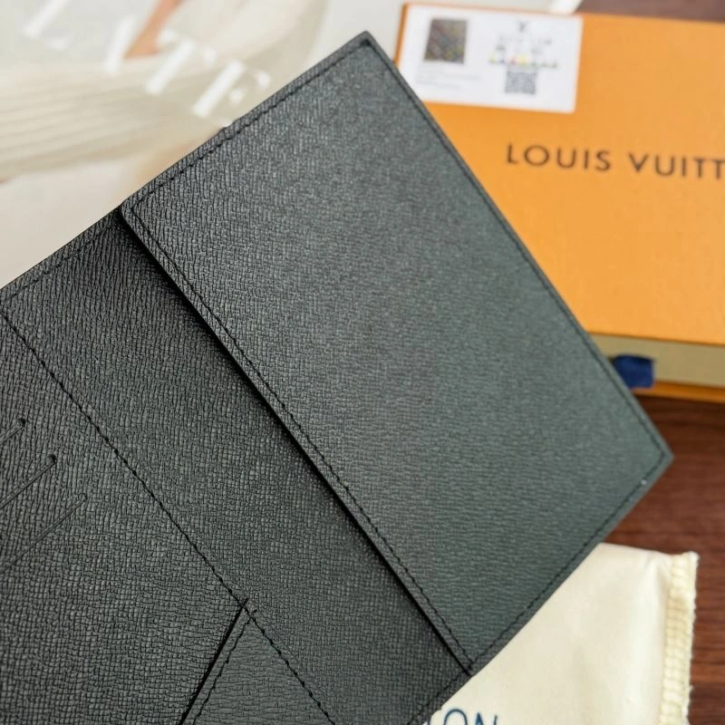 Stylish Louis Vuitton Passport Holders 270443
