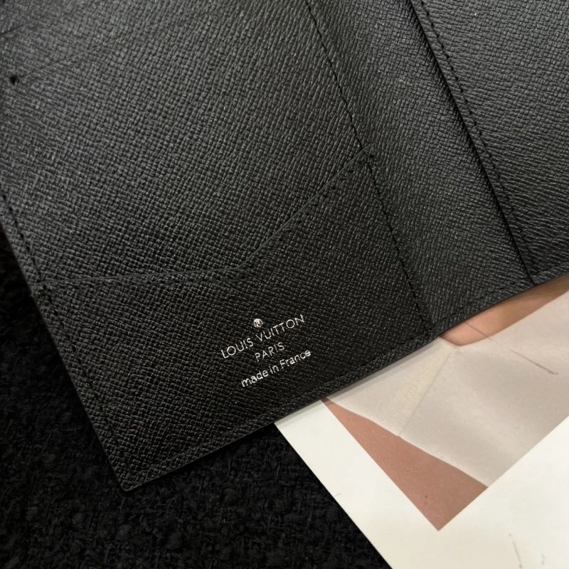 Louis Vuitton Passport Holders Effortless 270439