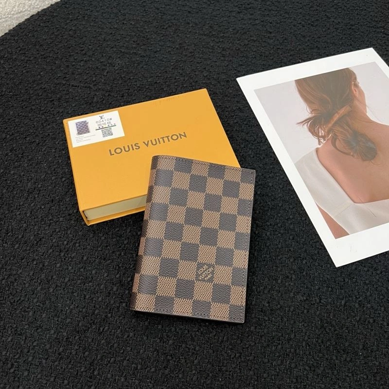 Packable Louis Vuitton Passport Holders 270432