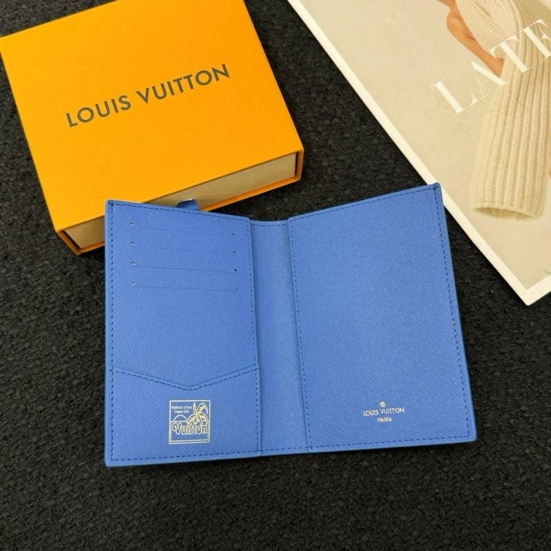 Bold Louis Vuitton Passport Holders 270453