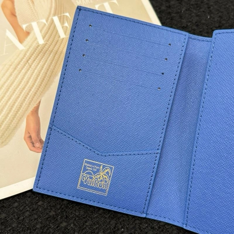 Bold Louis Vuitton Passport Holders 270453