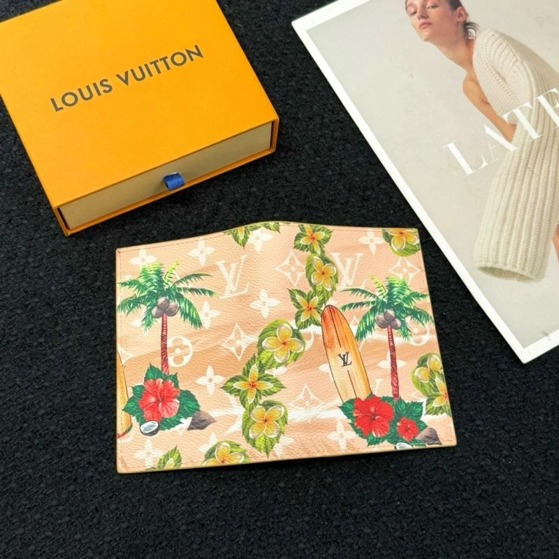 Stretchable Louis Vuitton Passport Holders 270441