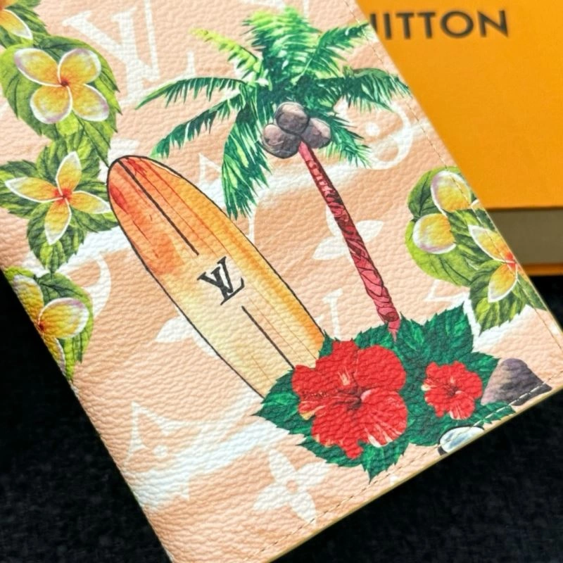 Stretchable Louis Vuitton Passport Holders 270441