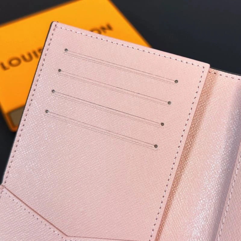 Louis Vuitton Passport Holders Minimalist 270422