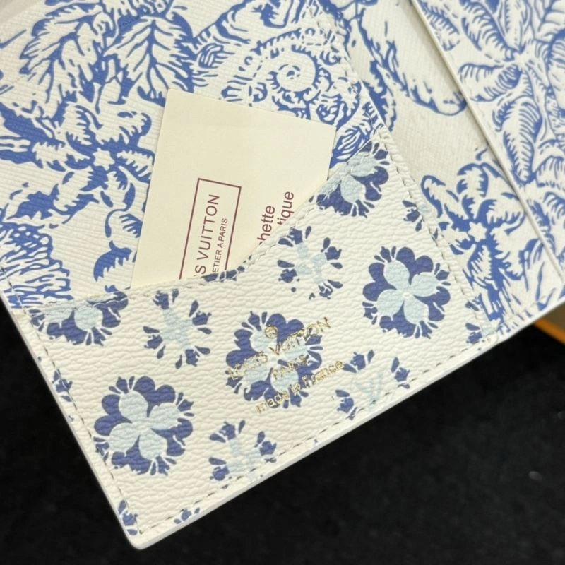 Louis Vuitton Passport Holders EasyMatch 270418