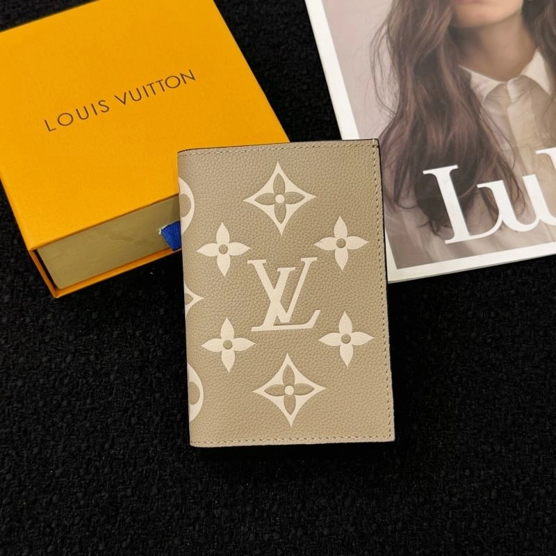 Louis Vuitton Passport Holders Reliable 270416