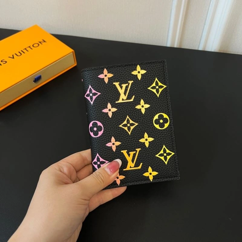 OdorResistant Louis Vuitton Passport Holders 270414