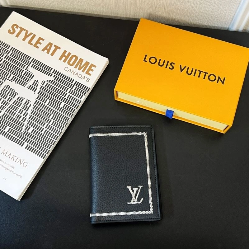 Sleek Louis Vuitton Passport Holders 270408