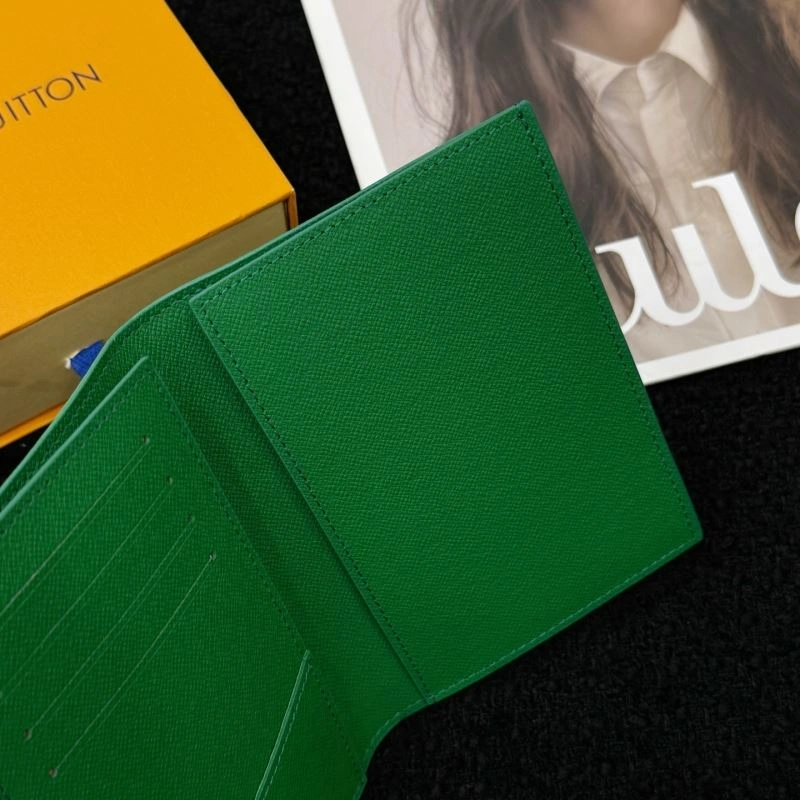 Bold Louis Vuitton Passport Holders 270399