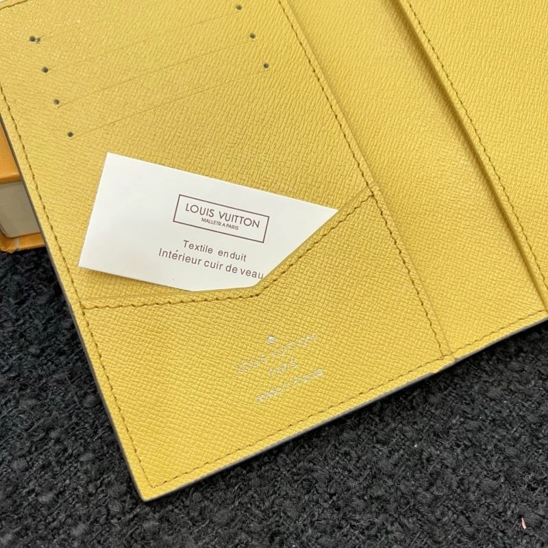 Louis Vuitton Passport Holders Colorful 270398