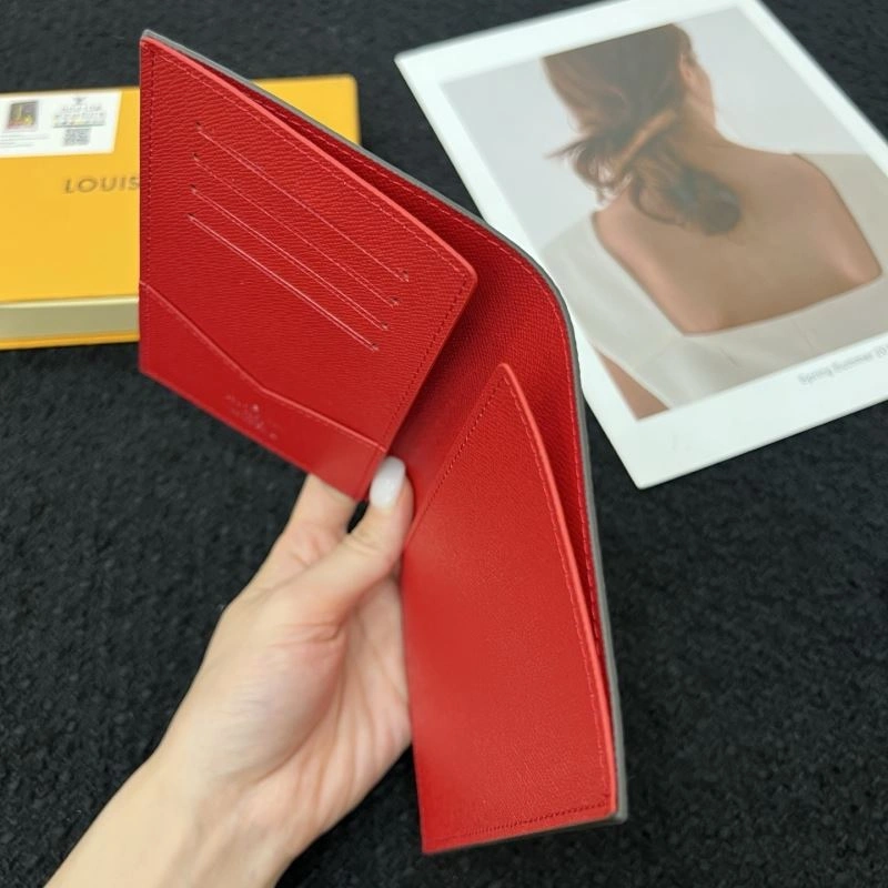 Louis Vuitton Passport Holders AllSeason 270387