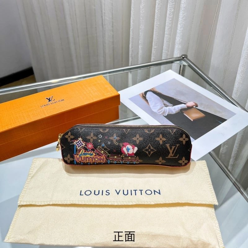 Reliable Louis Vuitton Pencil Pouches 270574