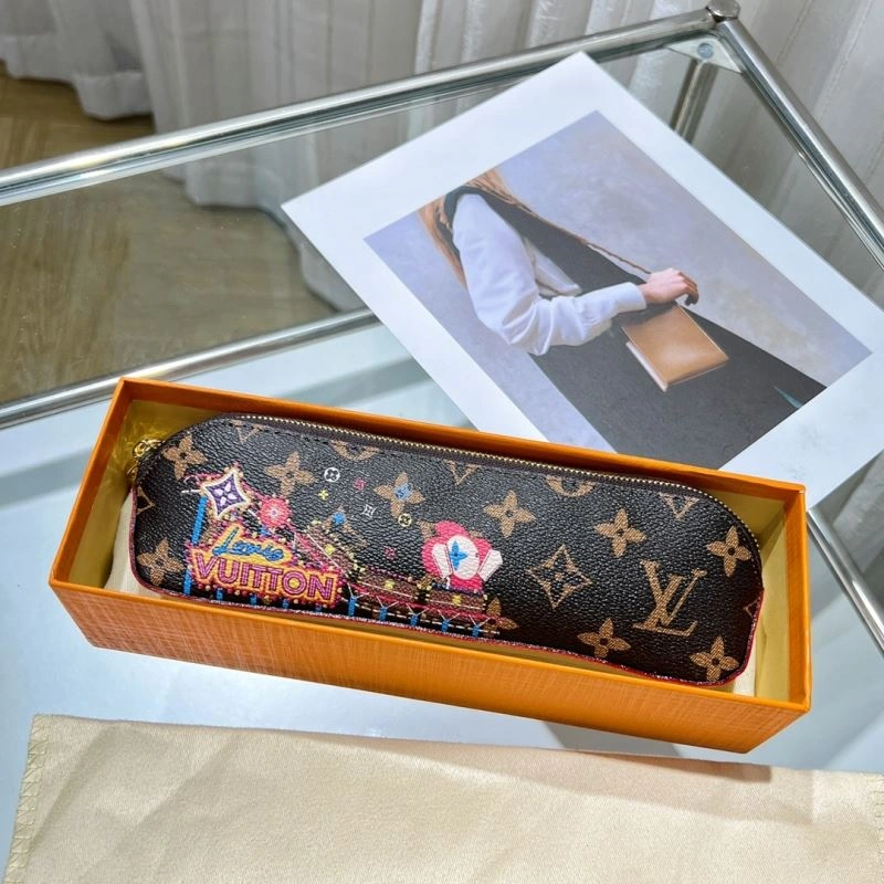 Reliable Louis Vuitton Pencil Pouches 270574