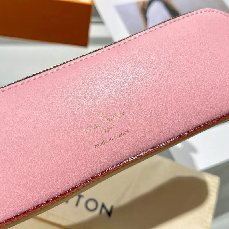 Reliable Louis Vuitton Pencil Pouches 270574