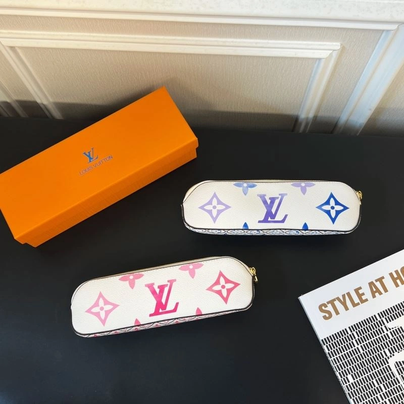 Louis Vuitton Pencil Pouches Cozy 270558