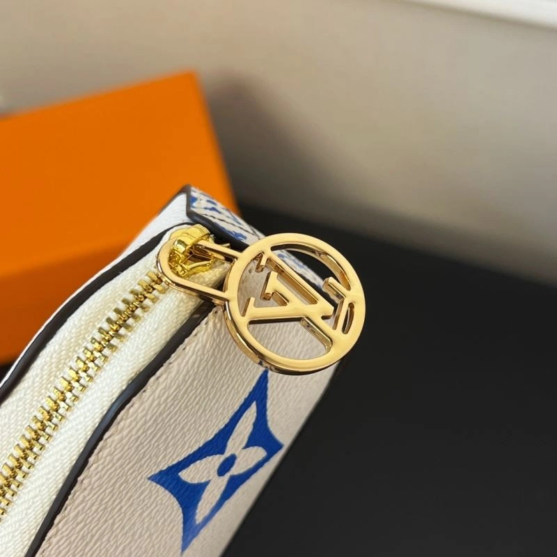 Louis Vuitton Pencil Pouches Cozy 270558