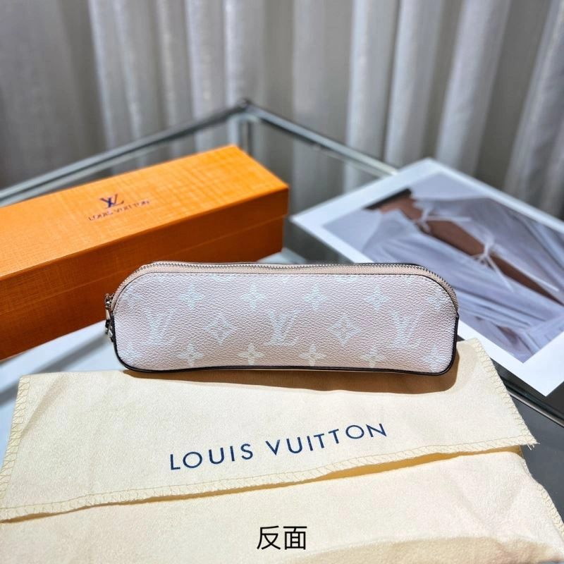 Refined Louis Vuitton Pencil Pouches 270552