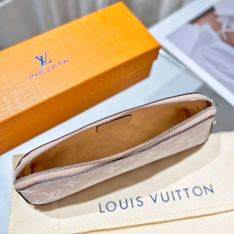 Refined Louis Vuitton Pencil Pouches 270552