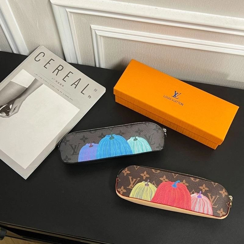 Thermal Louis Vuitton Pencil Pouches 270550
