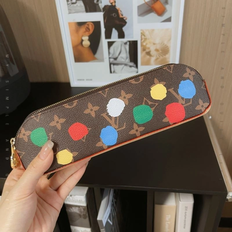 Louis Vuitton Pencil Pouches Trendsetting 270551