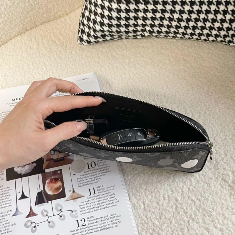 Louis Vuitton Pencil Pouches Trendsetting 270551