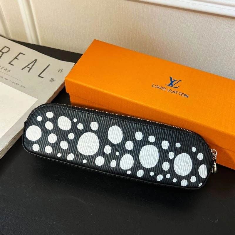 Louis Vuitton Pencil Pouches Supportive 270548