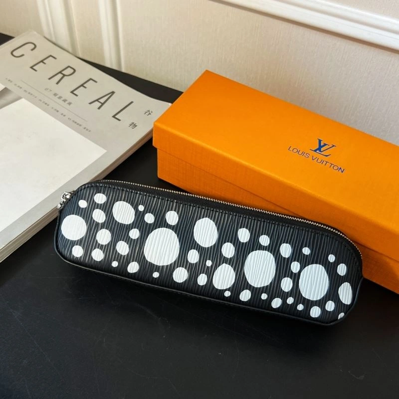 Louis Vuitton Pencil Pouches Supportive 270548