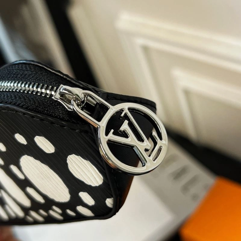 Louis Vuitton Pencil Pouches Supportive 270548