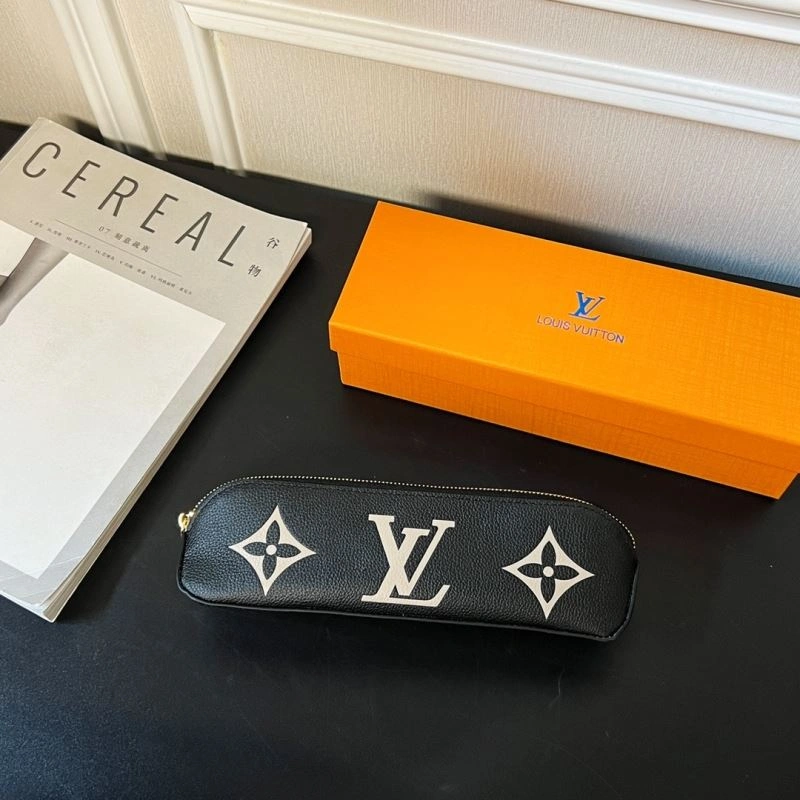 Thermal Louis Vuitton Pencil Pouches 270511