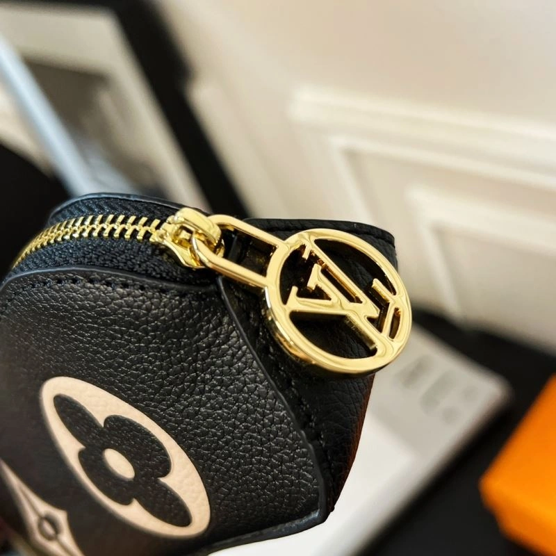 Thermal Louis Vuitton Pencil Pouches 270511