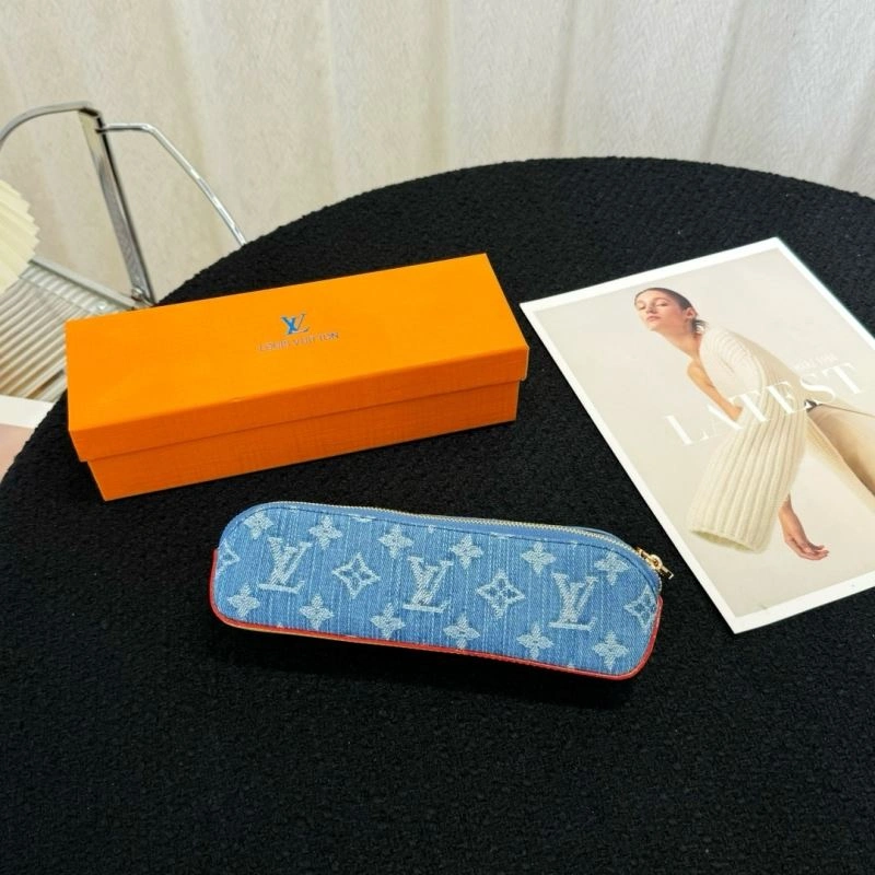NewStyle Louis Vuitton Pencil Pouches 270531