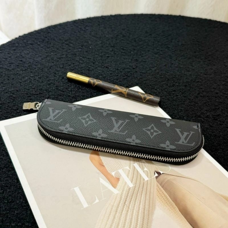 Comfortable Louis Vuitton Pencil Pouches 270521