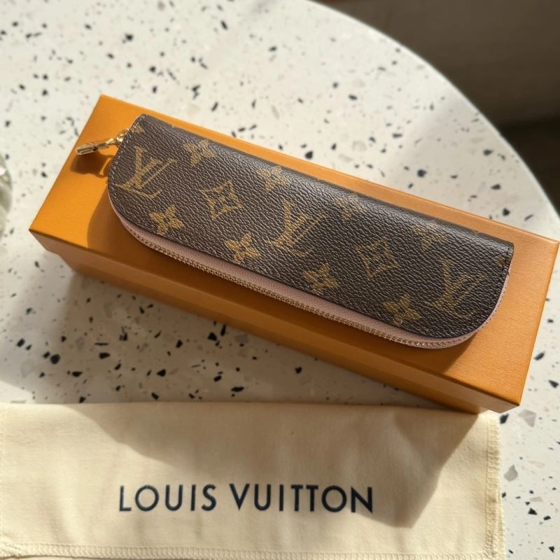 Comfortable Louis Vuitton Pencil Pouches 270517