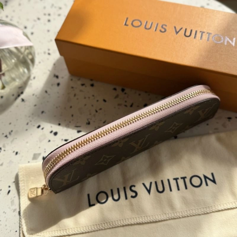 Comfortable Louis Vuitton Pencil Pouches 270517