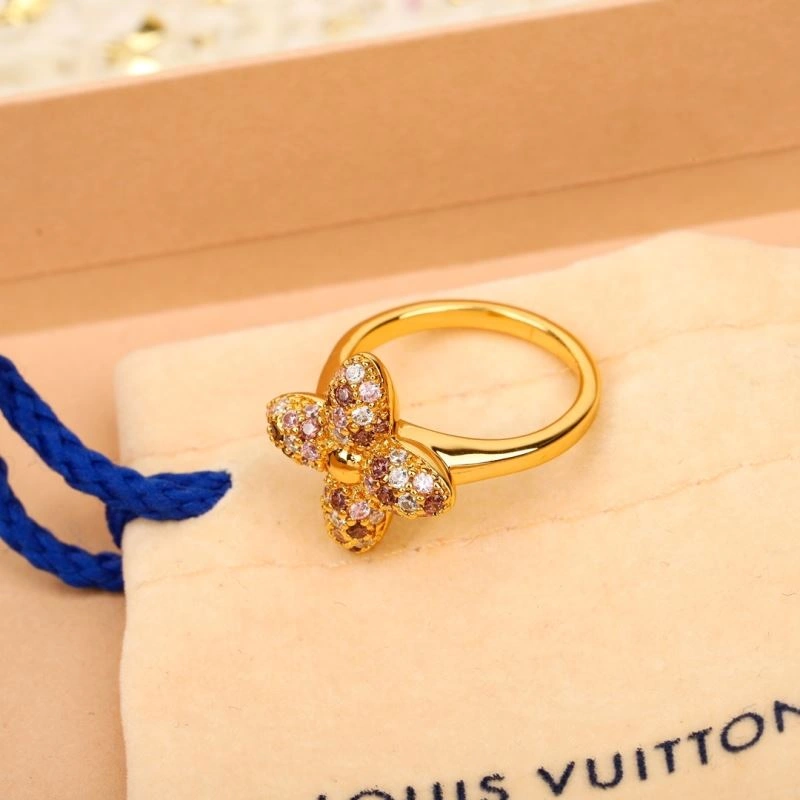Sleek Louis Vuitton Rings 251355