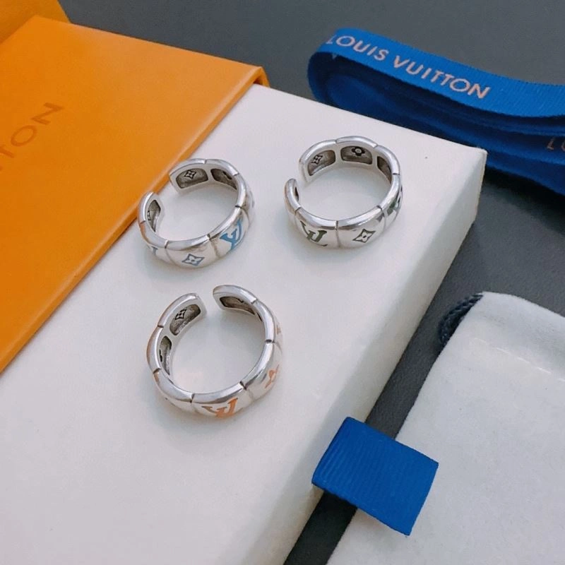 Bold Louis Vuitton Rings 251630