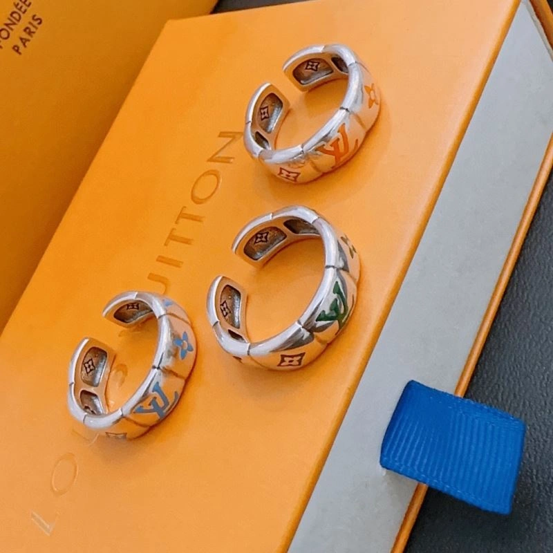 Bold Louis Vuitton Rings 251630