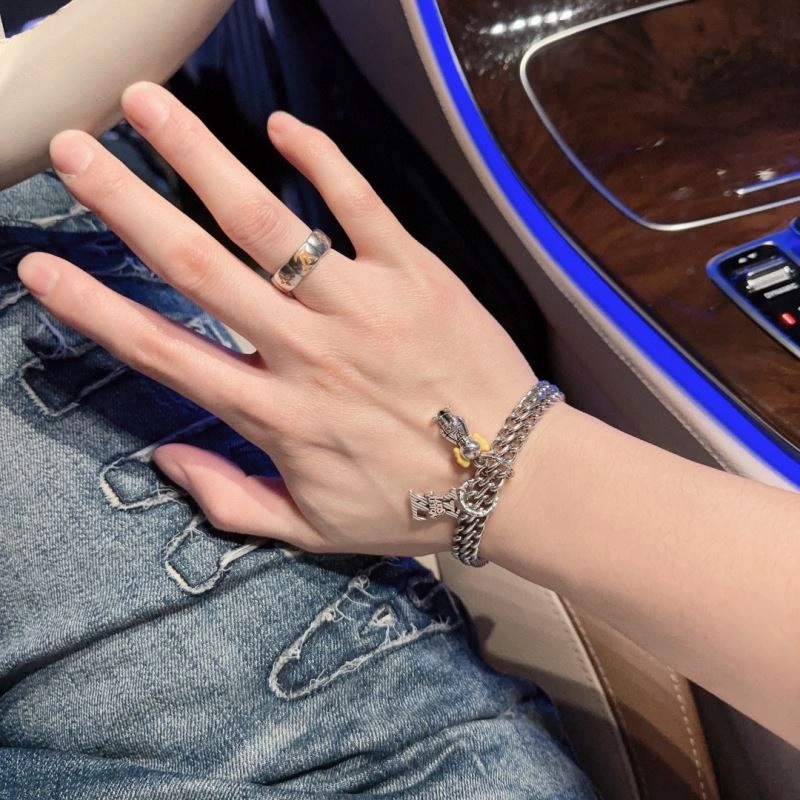 Bold Louis Vuitton Rings 251630