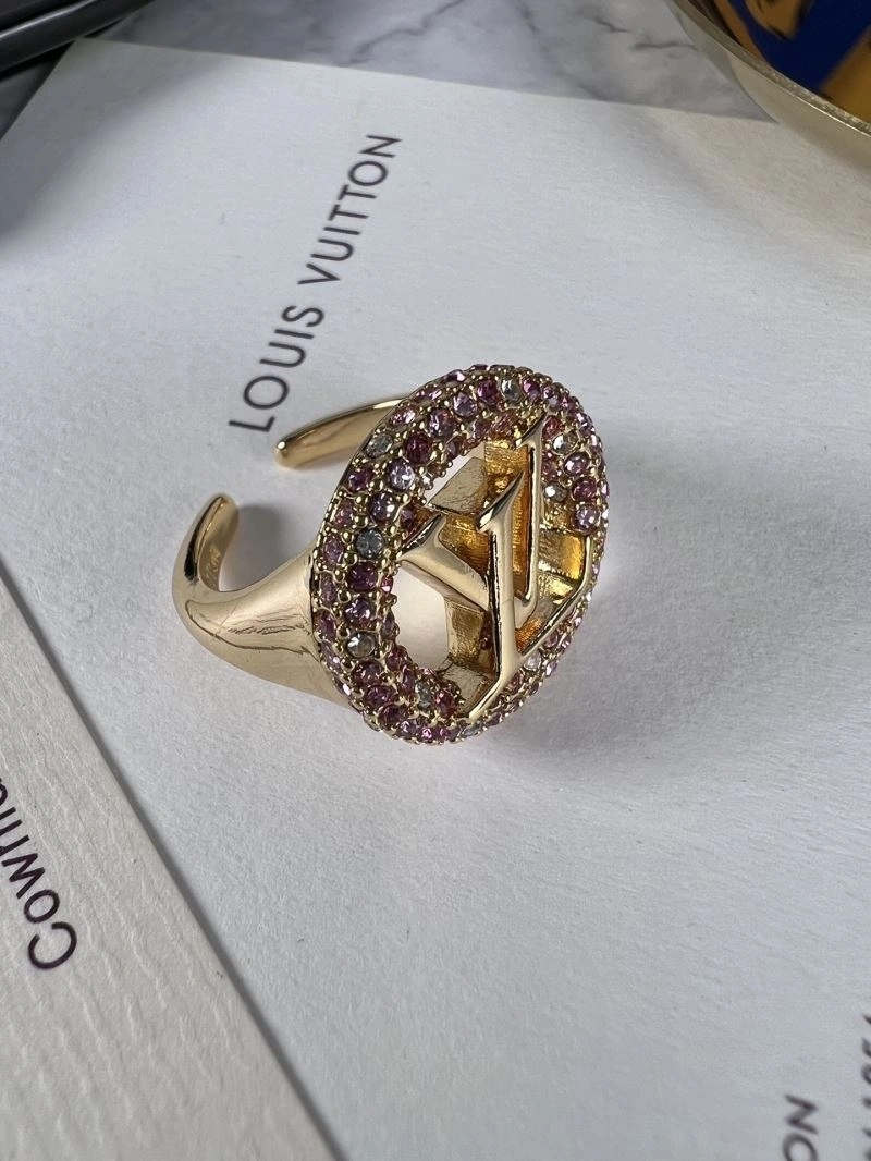 Stylish Louis Vuitton Rings 251607