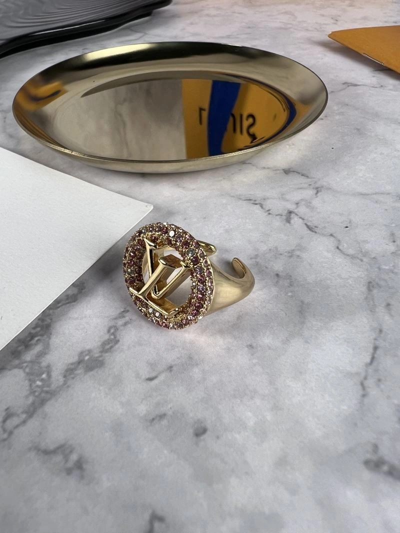 Stylish Louis Vuitton Rings 251607