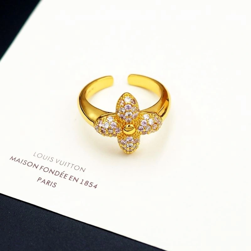 Louis Vuitton Rings Sleek 251626