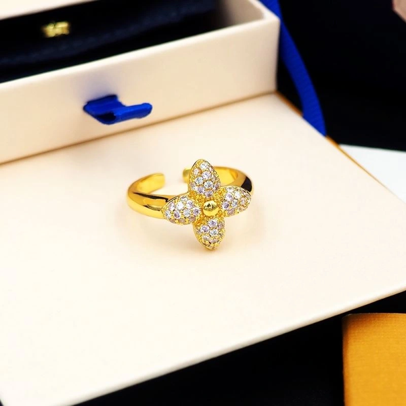 Louis Vuitton Rings Sleek 251626