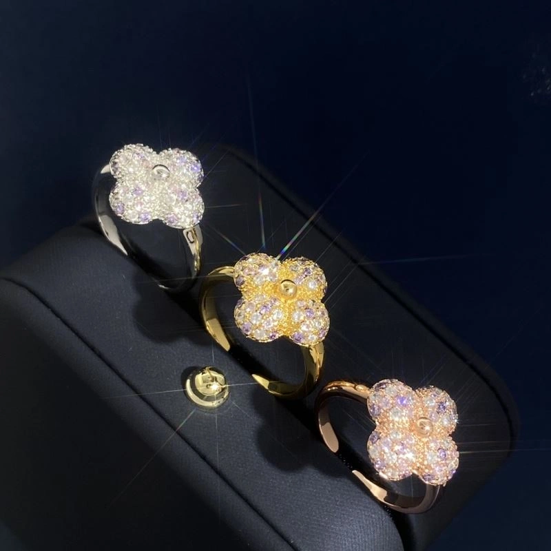 Louis Vuitton Rings UrbanChic 251624
