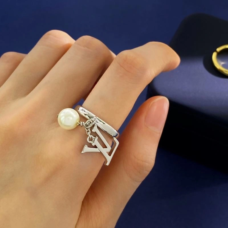 Louis Vuitton Rings StreetReady 251615