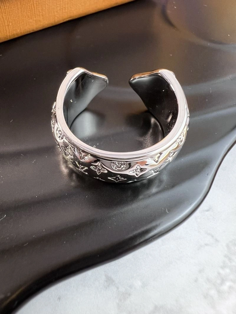 Timeless Louis Vuitton Rings 251601
