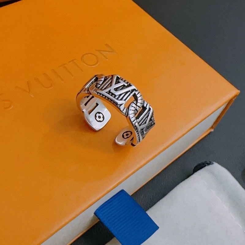 MoistureWicking Louis Vuitton Rings 251468