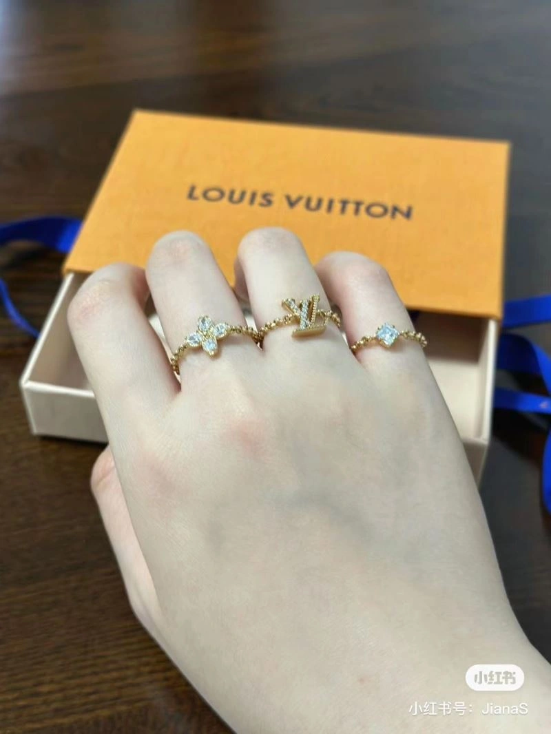 Louis Vuitton Rings Supportive 251448