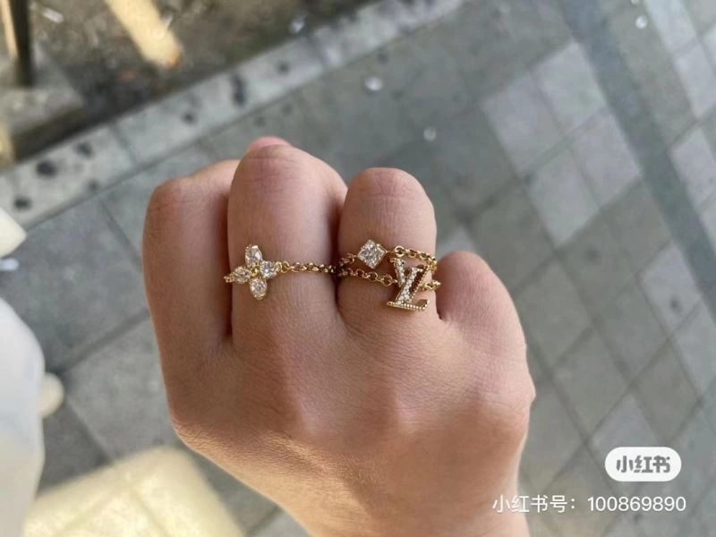 Louis Vuitton Rings Supportive 251448