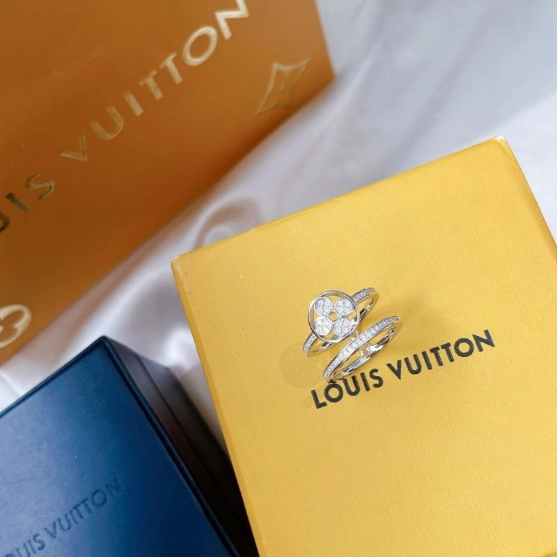 Trendsetting Louis Vuitton Rings 251005